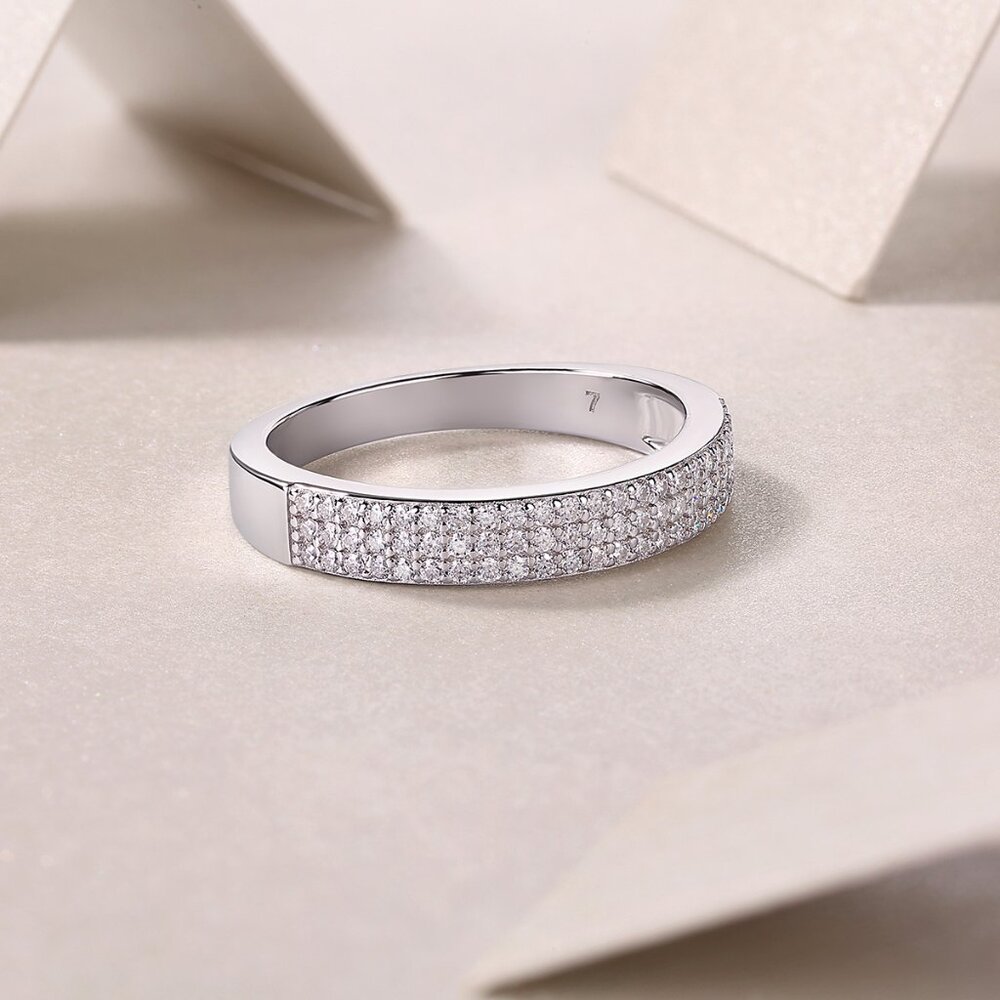 925 sterling silver moissanite ring